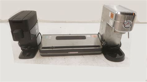 anko vacuum food sealer machine.